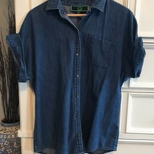 Short sleeve chambray